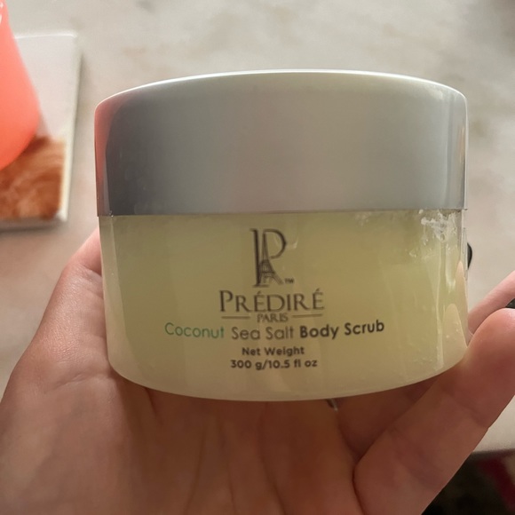 predire Bath & Body Predire Paris Coconut Sea Salt Body Scrub